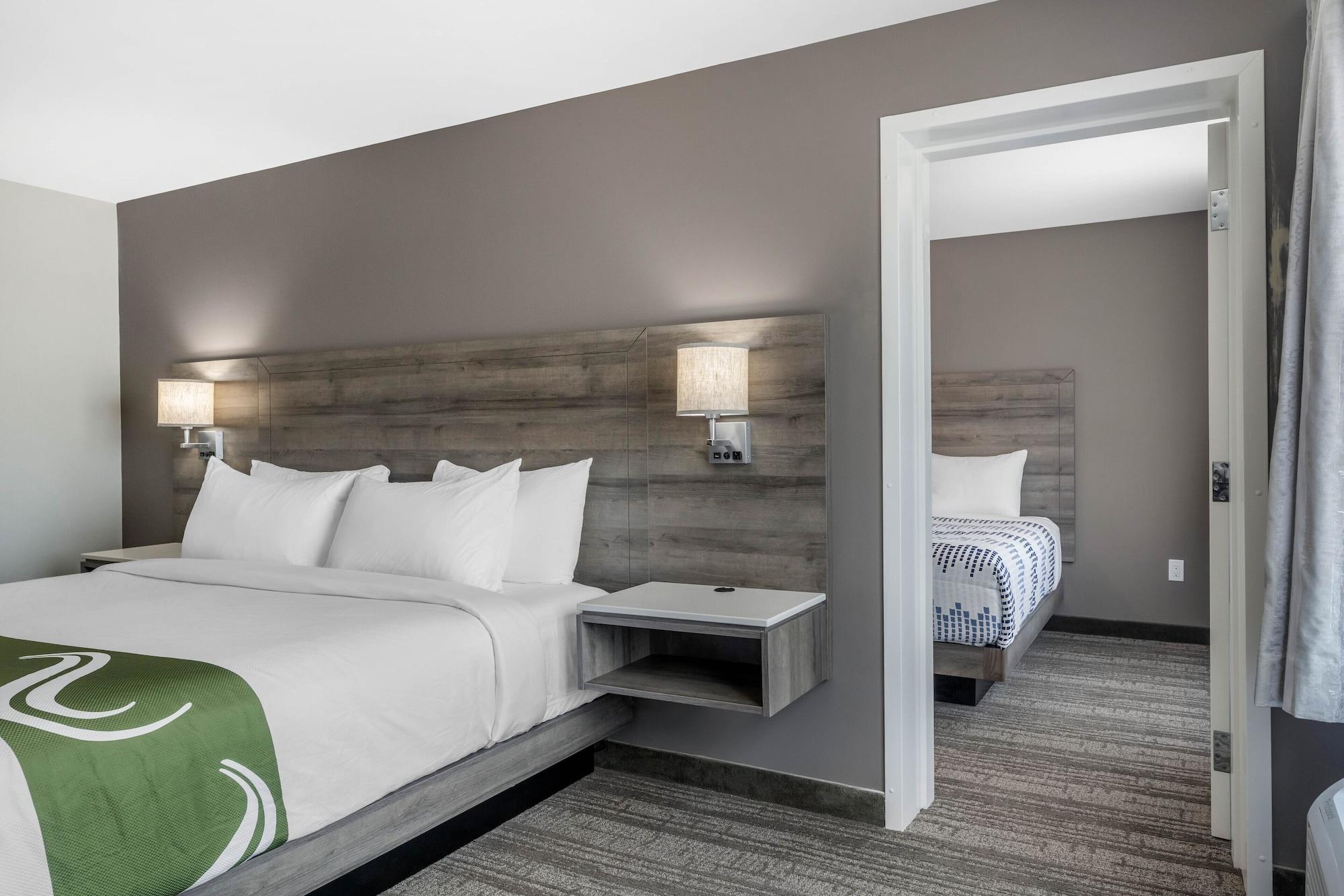 Quality Inn & Suites Amsterdam Fredericton Exterior foto