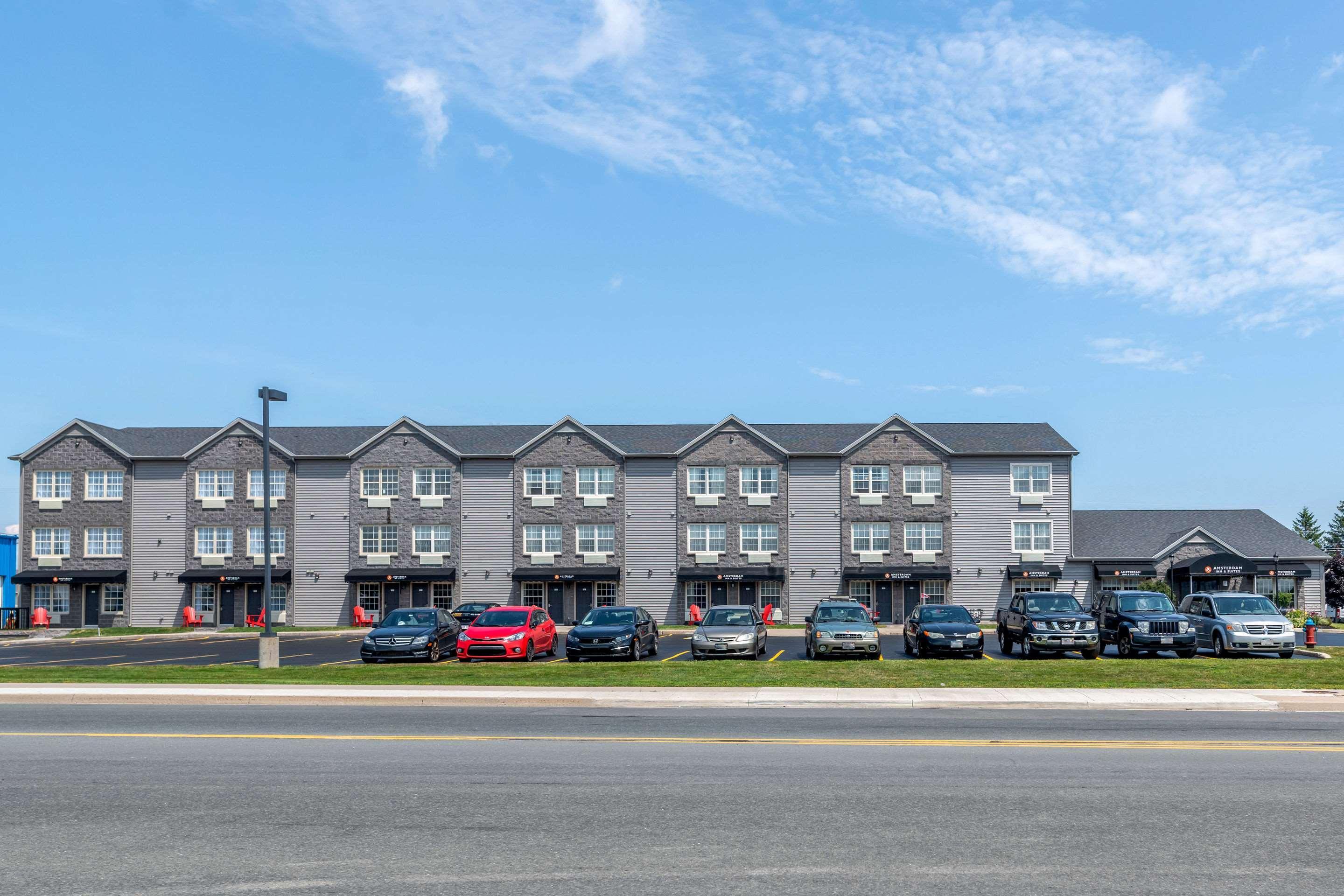 Quality Inn & Suites Amsterdam Fredericton Exterior foto