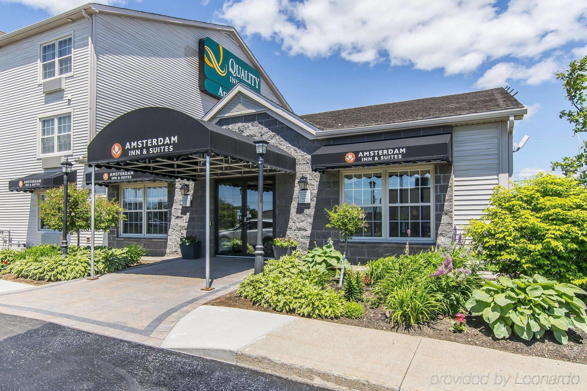 Quality Inn & Suites Amsterdam Fredericton Exterior foto